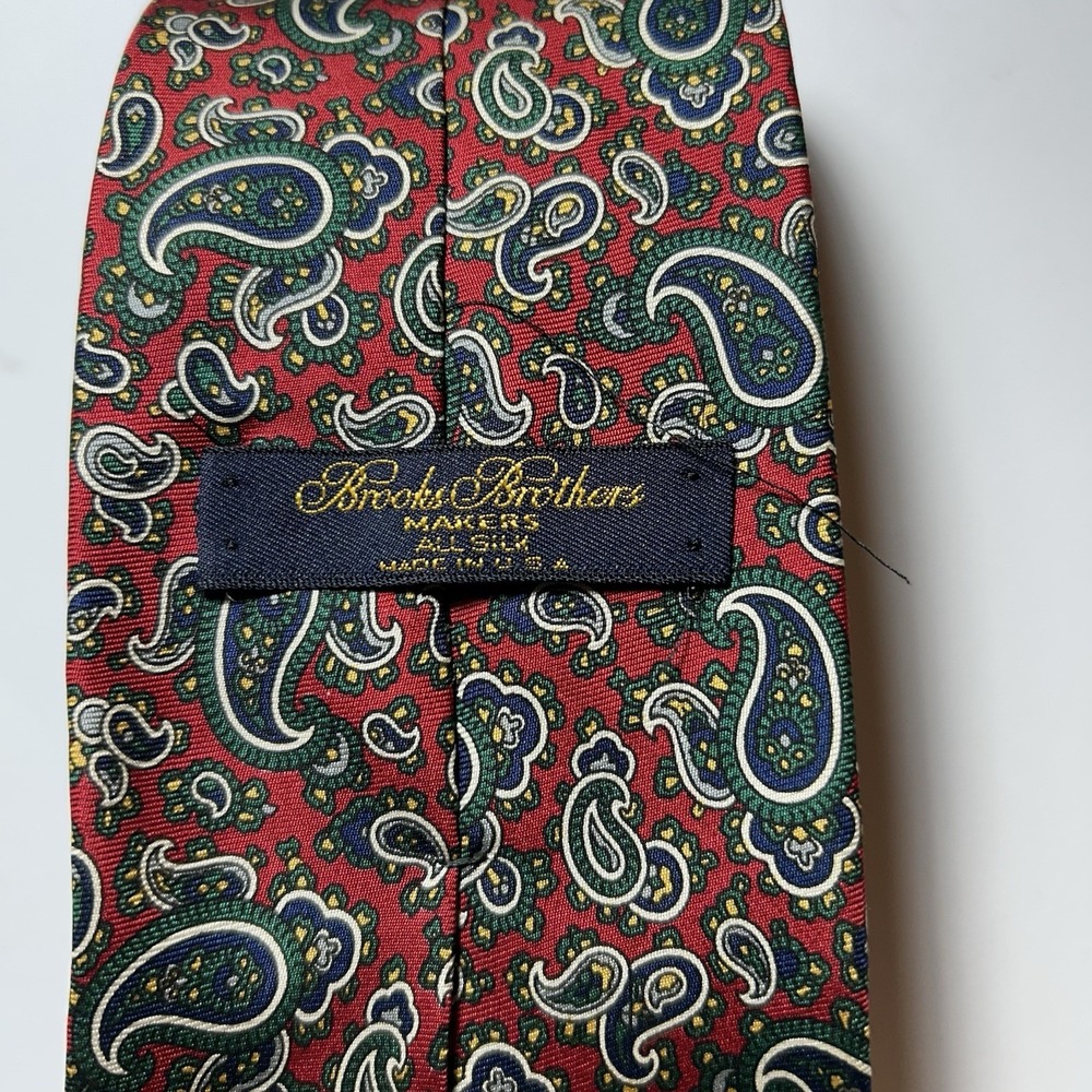 Brooks Brothers Makers Paisley Silk Neck Tie, 56"W, 4"W - Picture 2 of 2